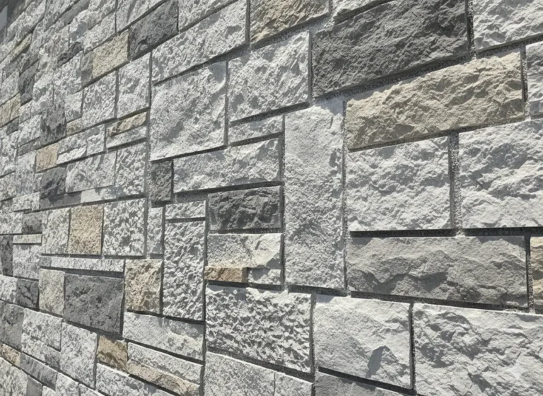 Assos Taşı Tinox ile kaplı duvar yüzeyi, yakın çekim